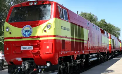 Темир жолдогу коопсуздук эрежелерин биле жүрүңүз. Пайдалуу кеңеш