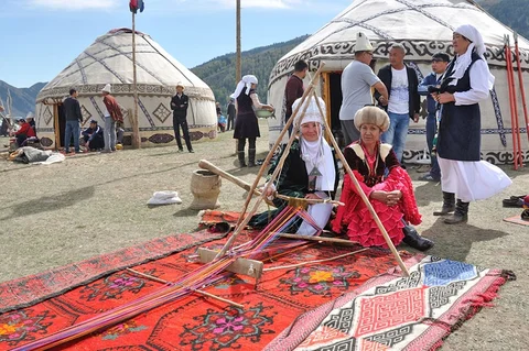festival2.width-800.jpg