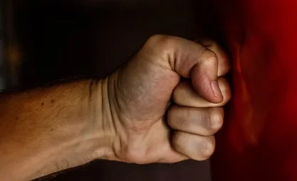 fist-blow-power-wrestling-163431.avif