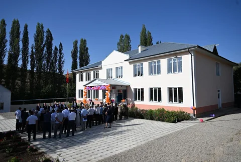 image3.jpg
