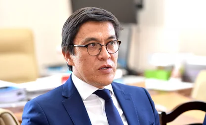 Кыргызстан демократияны элита үчүн эмес, эл үчүн курууда. Байсалов The Liberum'ге маек берди