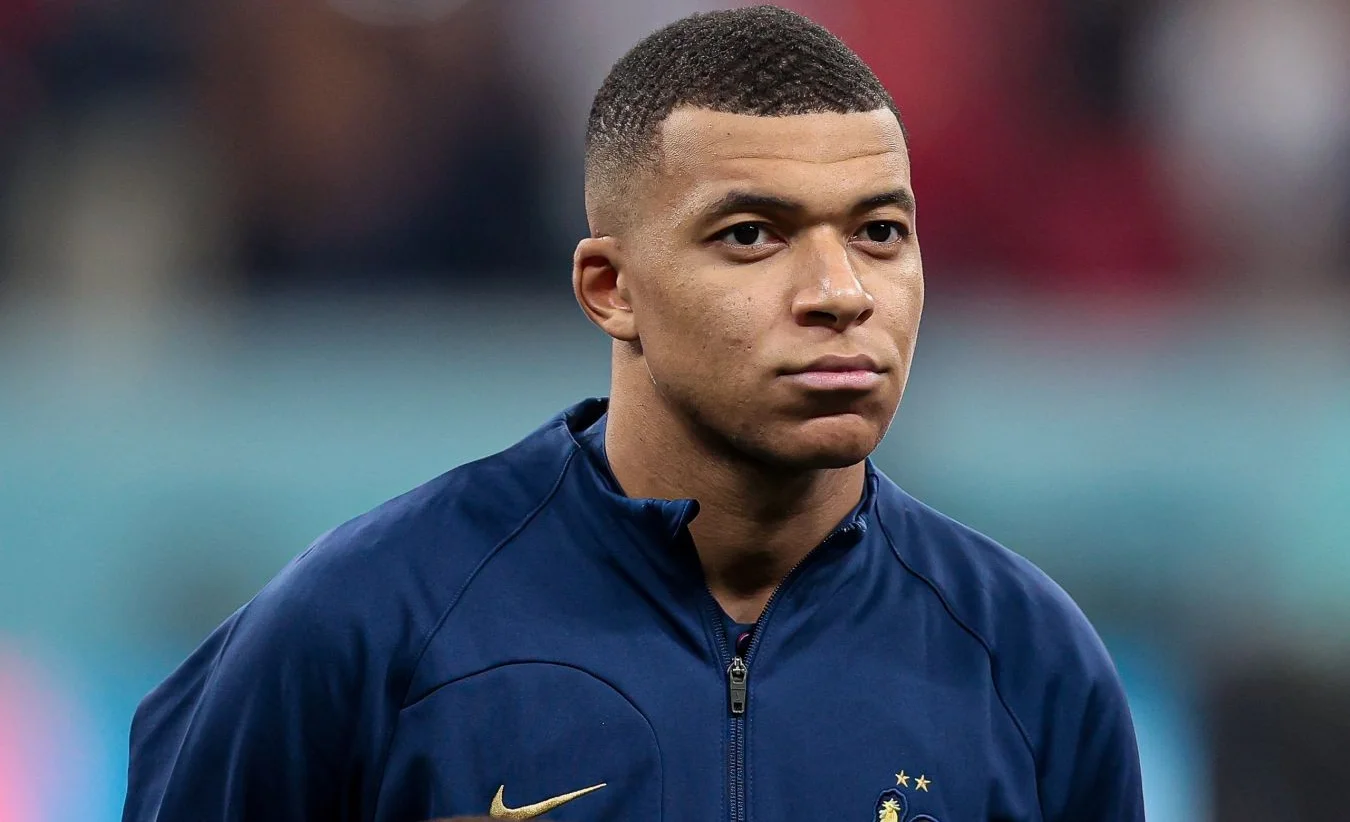 mbappe-ne-hochet-chtoby-ego-.jpg