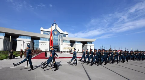photo_5242548527769001304_y.jpg