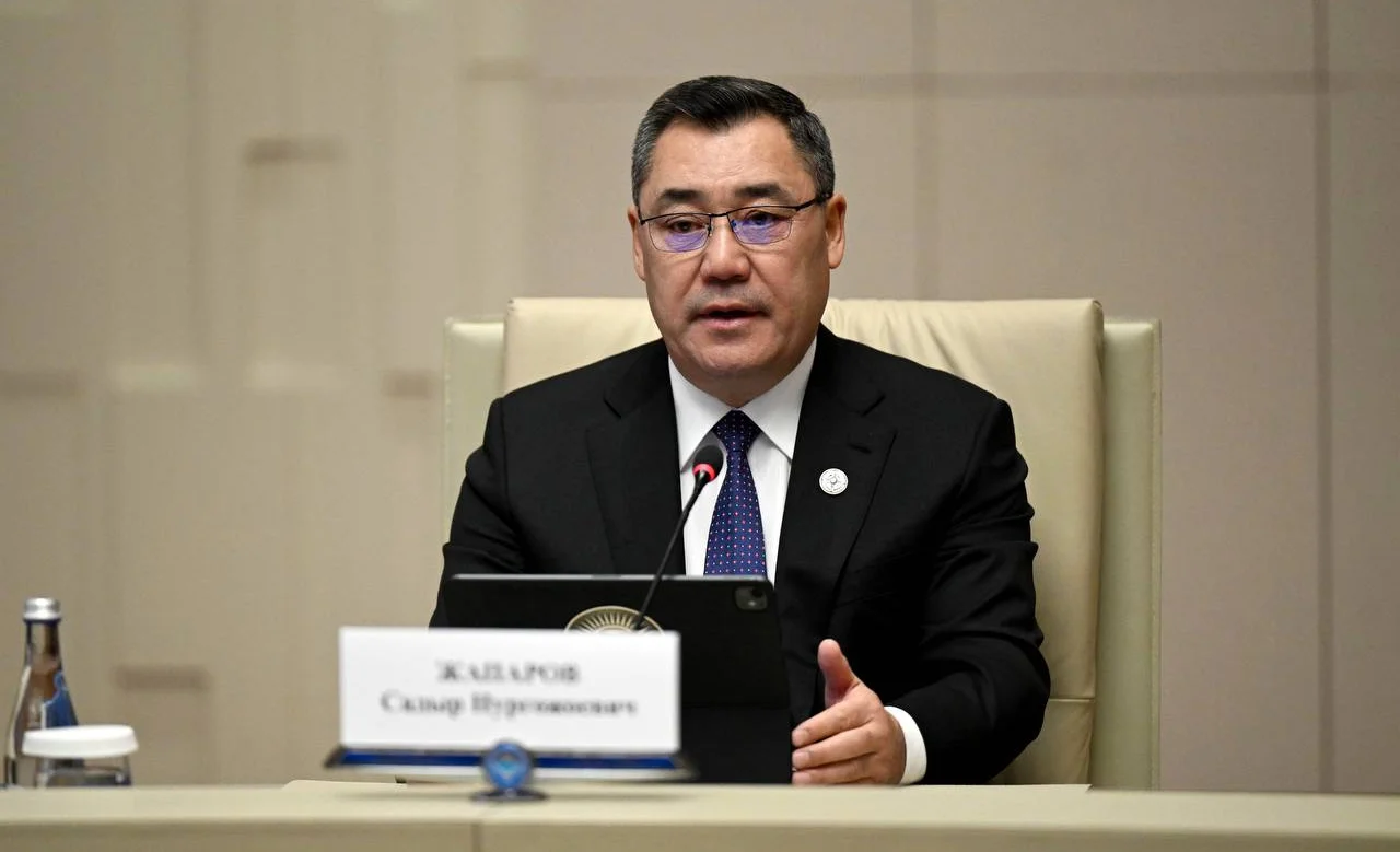 photo_5278286495372479699_y (2).jpg