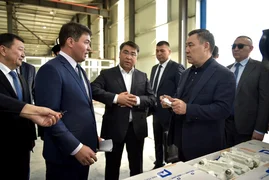 photo_5386735815460851887_y (1).jpg