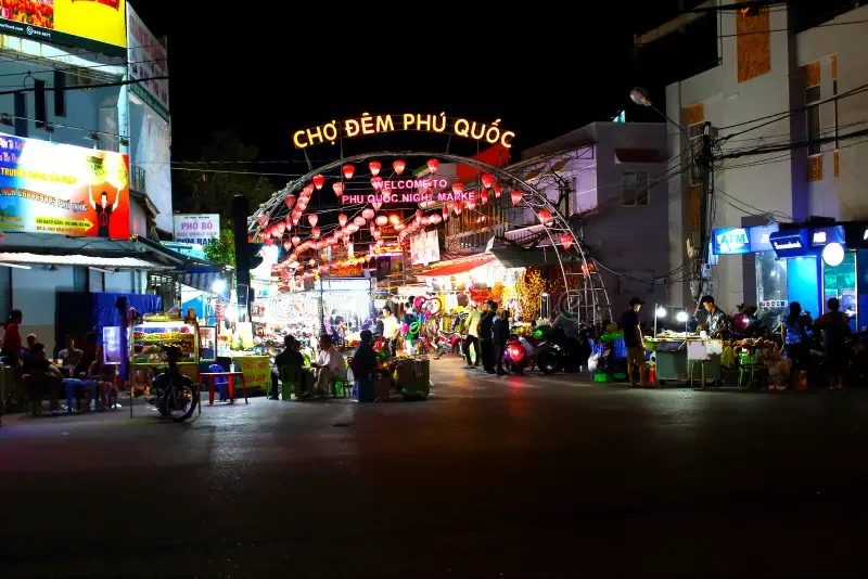 phu-quoc-night.max-2560x1440.format-webp.jpegquality-90.webp